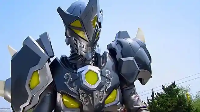 铠甲勇士:黑犀铠甲的战斗风格属于防守反击型,真是不简单-母婴亲子