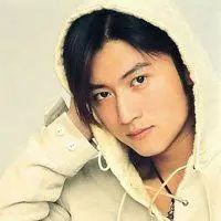 威尼斯网址_谢霆锋头像最帅 超帅谢霆锋头像高清图片_微信头像图片