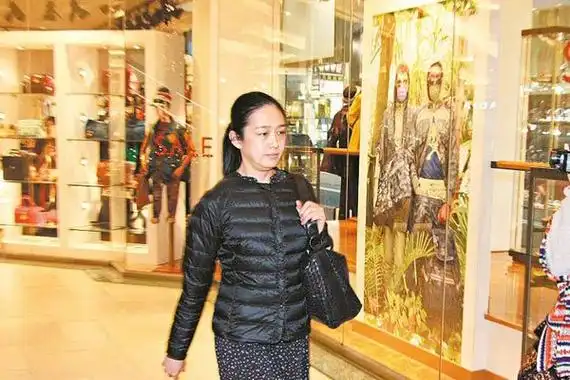 朱丽倩是马来西亚首富和刘德华是怎么认识的呢