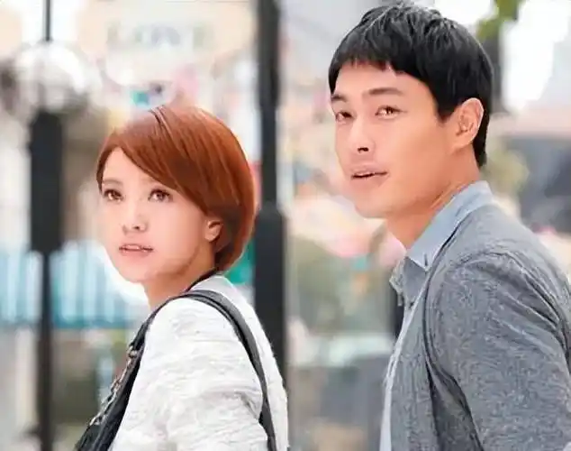 36岁郭采洁已成纸片人,肋骨清晰可见,健康状况堪忧_生活_顾里_杨佑宁