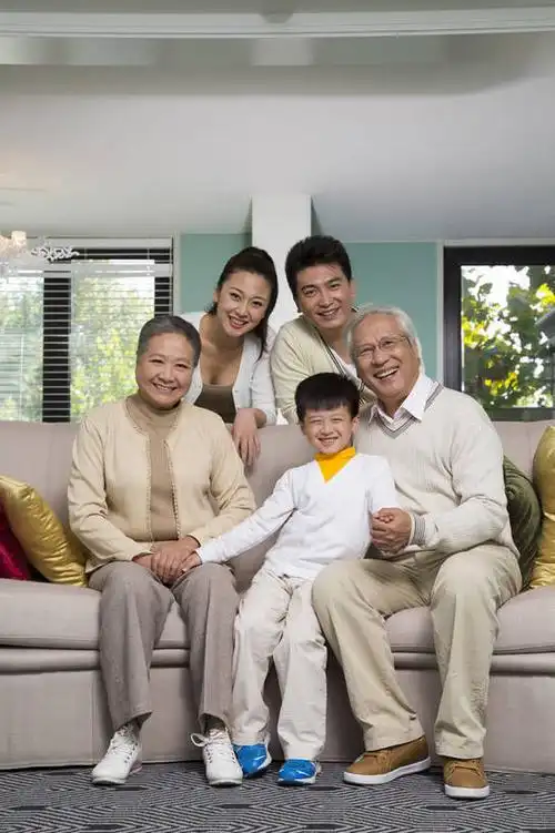 东方人,婴儿,儿童,中年人,老年人,家庭,夫妻,母亲,父亲,儿子,三代同堂