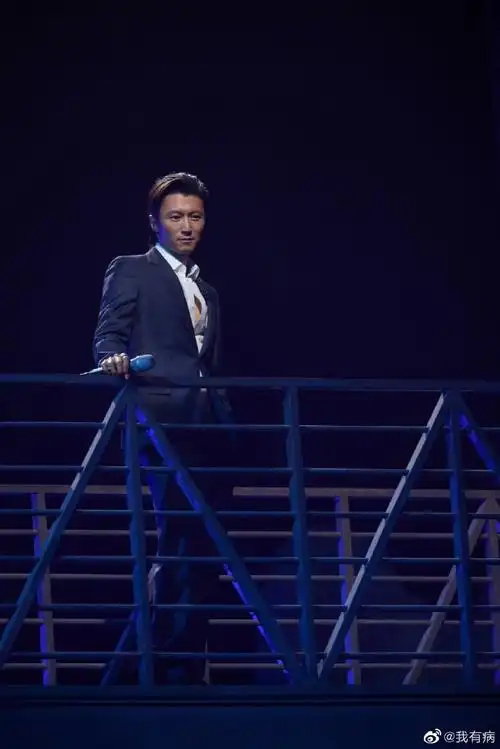 谢霆锋今天是锋味派