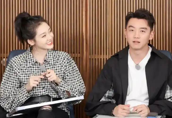 苗苗节目中提分手郑恺表情冷漠!带娘家住婆家,婚姻恐有隐患_父母_姐姐