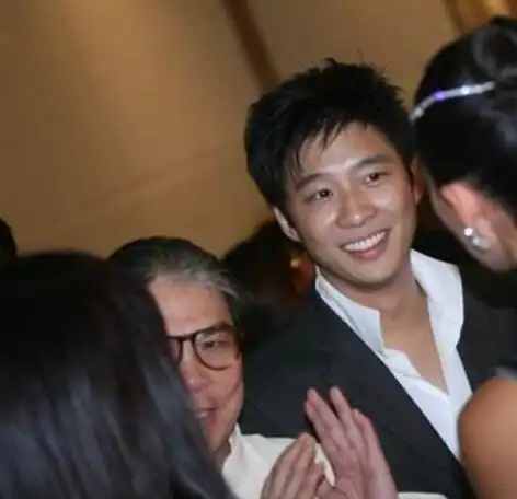 【图】知名女星章子怡霍启山图片曝光 揭两人分手内幕