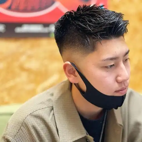 帅气男士发型有哪些狼尾寸头烫发都上榜喜欢请收藏