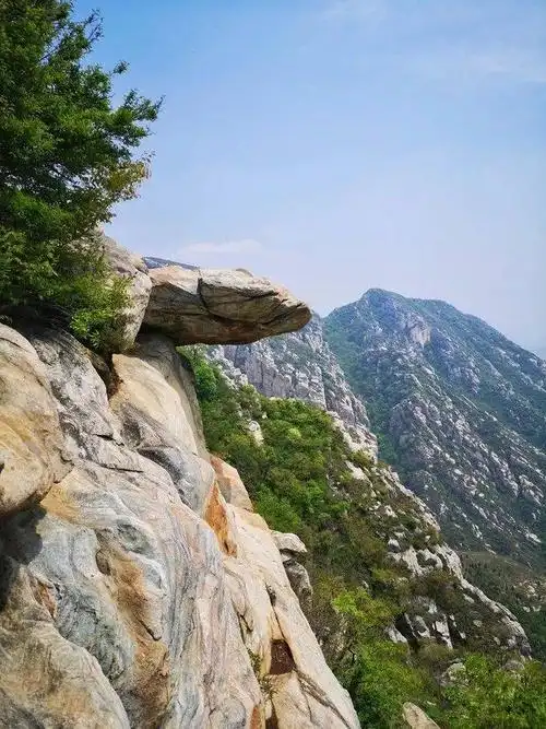 嵩山72峰之万岁峰皇帝御封怪石林立