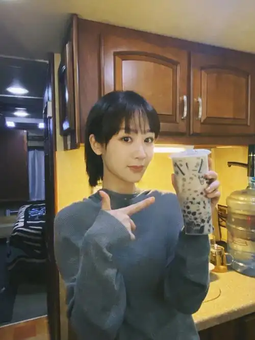 67杨紫参加拜托了冰箱这一期,真的太有趣了,67在节目中分享了自己