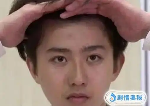 鹿晗我没化妆易烊千玺我也没化妆蔡徐坤呵呵