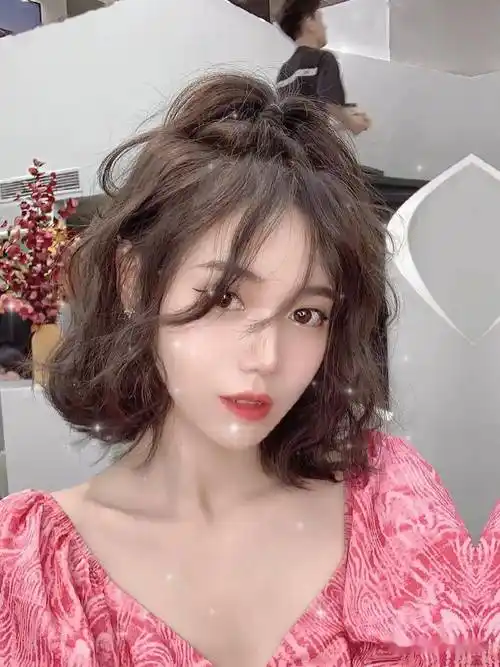 "冬天烫个羊毛卷,暖到心窝"_短发_发型_卷发