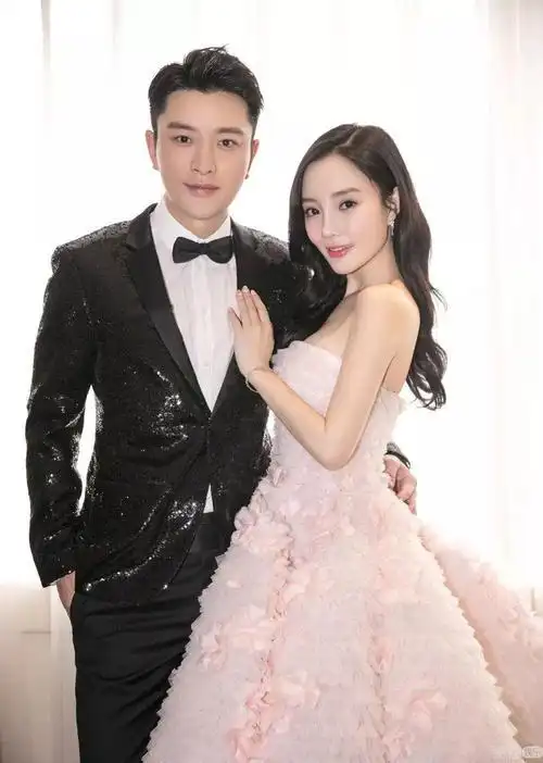 李小璐婚礼现场贾乃亮婚礼全程视频李小璐结婚时间本文共13037字