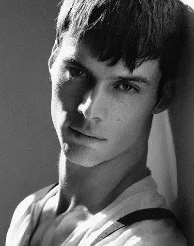 「欧美男模」—mat gordon(马特戈登)是来自加拿大的世界级男模,成名