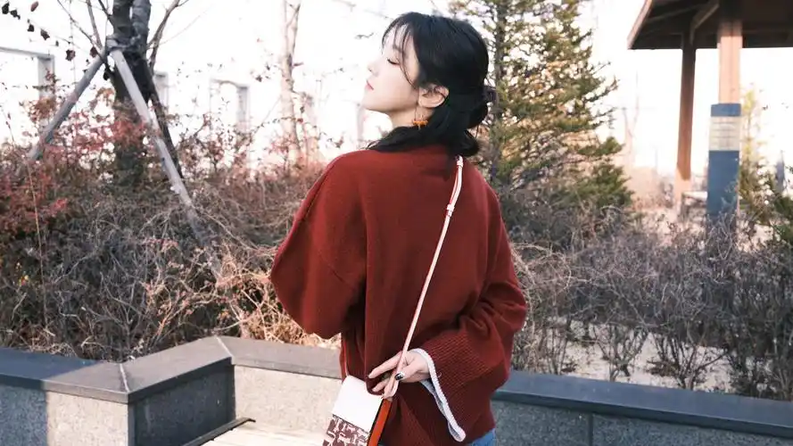 侧颜美女宋雨琦壁纸