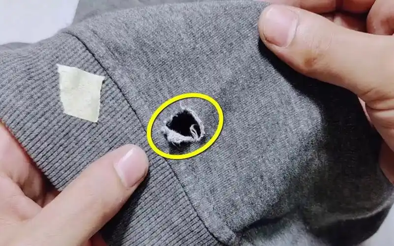 以后衣服破洞了这样缝补,不留一点痕迹