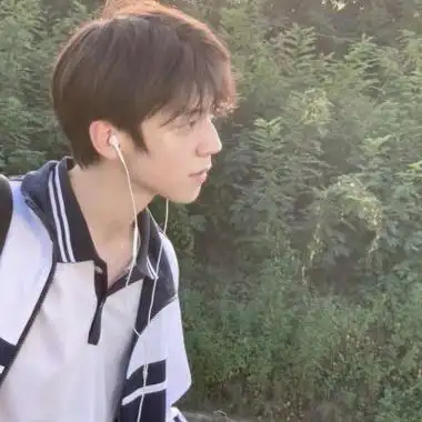 气质很独特的男生头像2022好看的男生头像高清