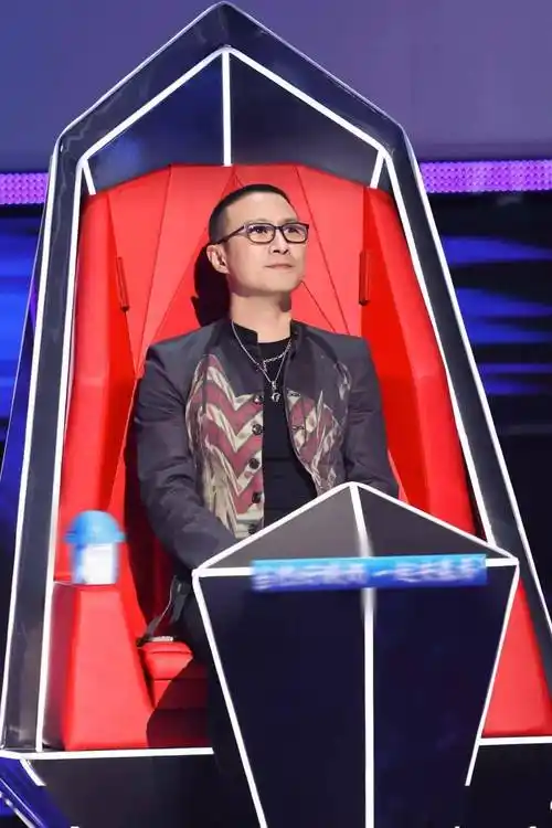 排兵布阵大玩"心理战",《2021中国好声音》导师对决一触即发_汪峰