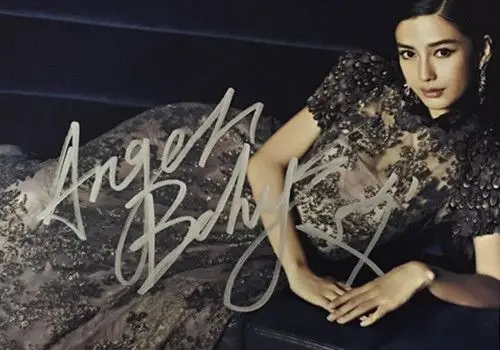 图angelababy签名照图片集揭秘与黄教主的老少恋