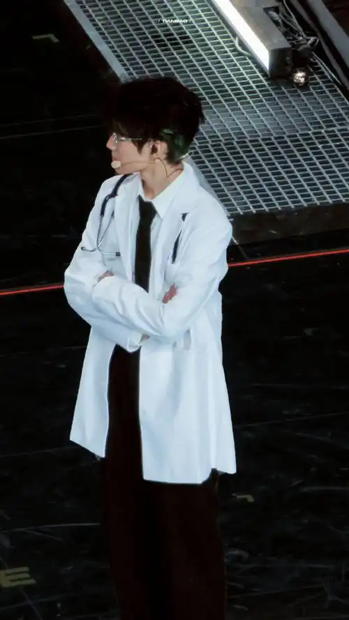 景文很爱做作业@时代少年团-张真源#张真源奔跑吧