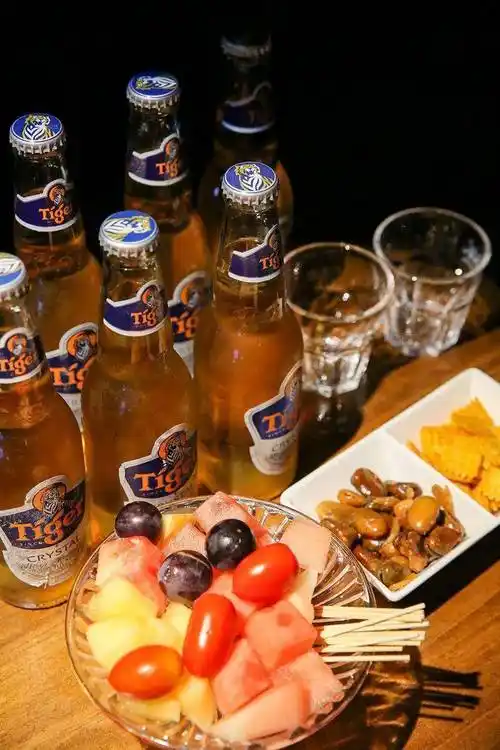 晚上喝啤酒会胖吗|为什么上了年纪后,兄弟酒局开始转喝白酒,大家反而