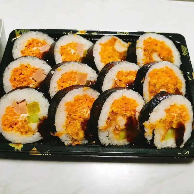 美味の营养简单寿司卷