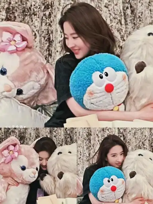 刘亦菲晒九宫格生日随拍##刘亦菲晒九宫格庆生照##刘亦菲825生日快乐