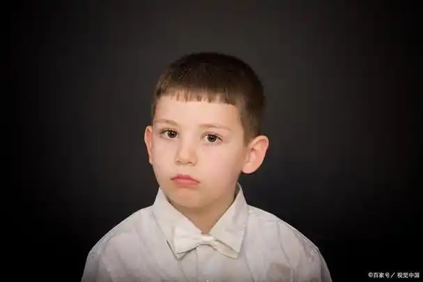 0一1岁男宝宝简易发型