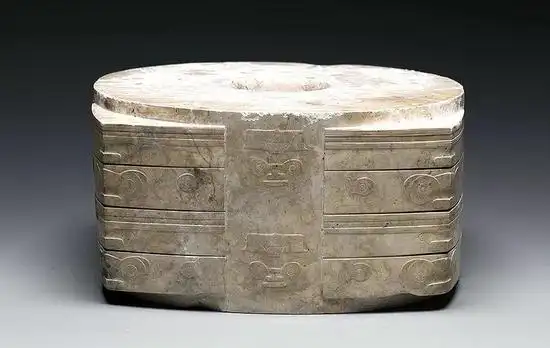 新石器时代神人兽面纹玉琮