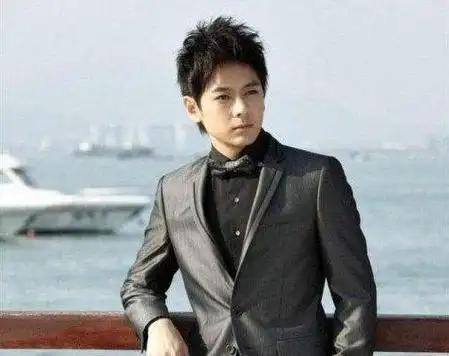 在这7大男神身上,帅是一辈子的事情,与时间无关,由不得你不信