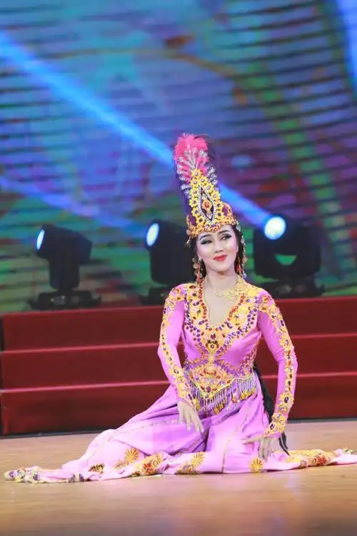 和田歌舞团演出之三