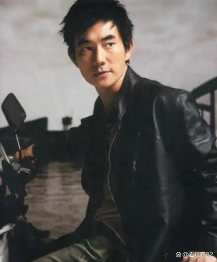 57岁再看任贤齐他的演艺生涯他的妻子陈则妤堪称娱圈罕有