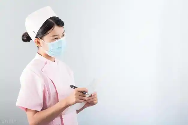 40岁闺蜜私处不适,去做妇科检查,男医生叫她把裤子脱掉检查|护士|治疗