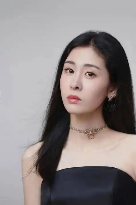 张碧晨的鼻子到底是整的还是没整?网友热议!_才华_音乐_影响