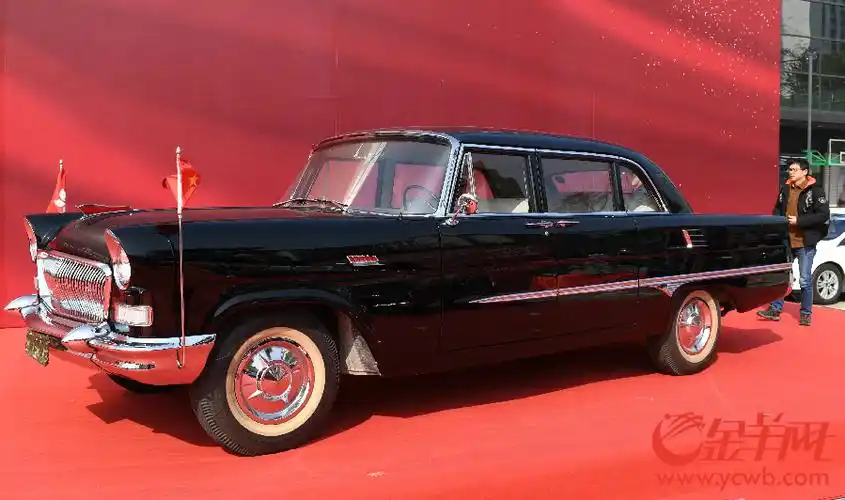 2月3日,红旗车诞生60周年庆典暨红旗轿车会师一汽系列活动启动仪式,在