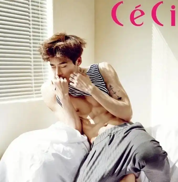 《黑话律师》李钟硕是肌肉花美男,健身前后差超多,身材变化史公开