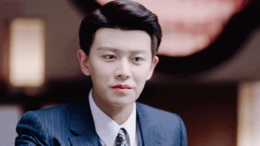 论任嘉伦的挑眉杀有多绝 就没有蛊王挑眉撩不动的人