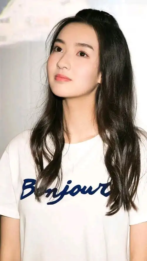 王玉雯精美壁纸:天生丽质,清纯甜美!