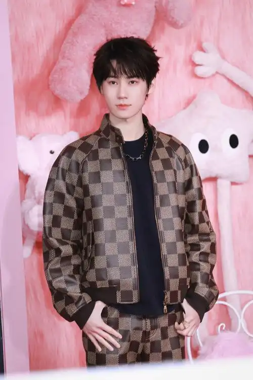 张真源 live之神##微博之夜