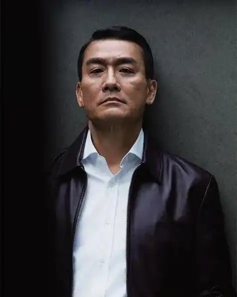 老戏骨梁家辉太敢说了,吐槽看剧需要开通vip,难道就不怕得罪人