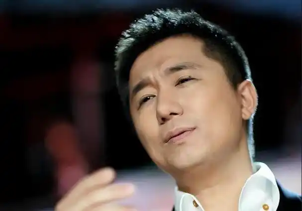 民歌天后陈思思与小一岁歌唱家生一女今46岁气质宛若天仙