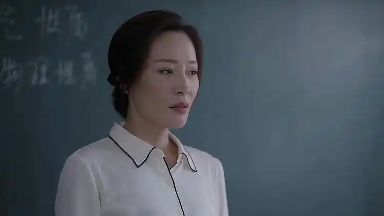 《少年派》化学老师田珊珊敞开心扉的一段话感动了同学们