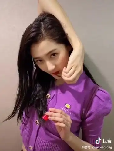 抖音关晓彤同款紫色v领针织开衫外套女复古港味短款泡泡袖毛衣潮 kt