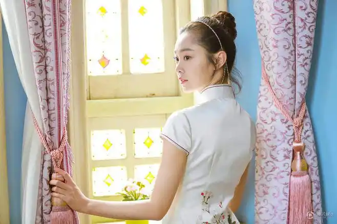 高清:宋轶着旗袍诠释民国风 尽显端庄之美_娱乐_腾讯网