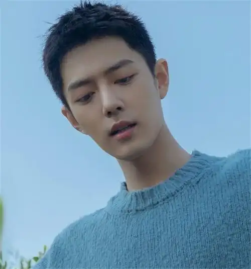 男星剃了寸头后,肖战清新少年,看到范丞丞:帅到心坎里了