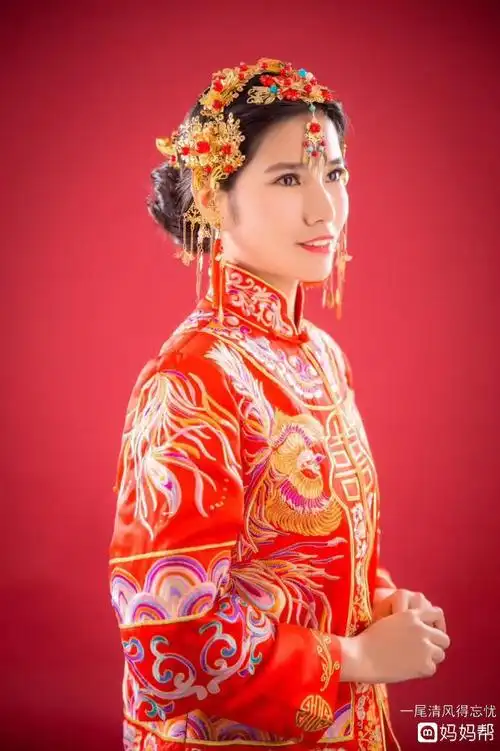 多的婚纱照以后;我深深的感觉到估计就我这这是新郎不帅,新娘不美型的