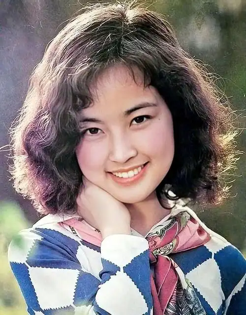 要说娱乐圈中资历最老的明星,那肯定就是刘晓庆了.