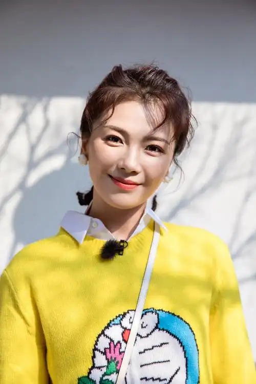 2021年4月7日,刘涛一组最新写真曝光.