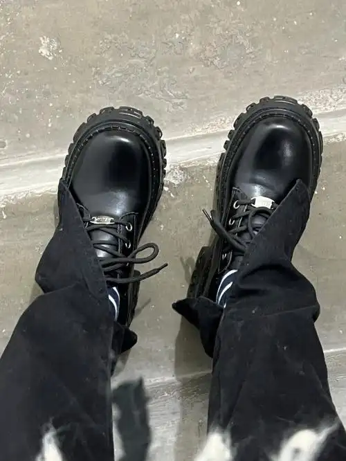 太爱买黑色的鞋子了