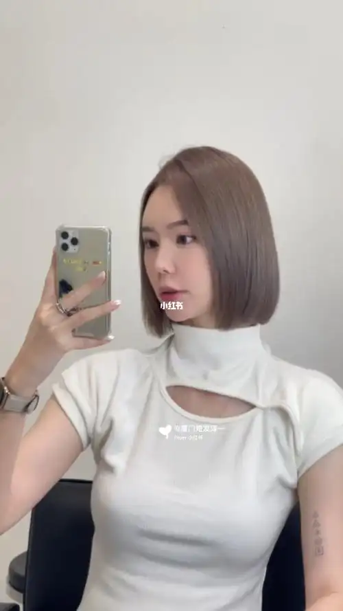 超适合秋冬的显白发型发色78一刀切短发