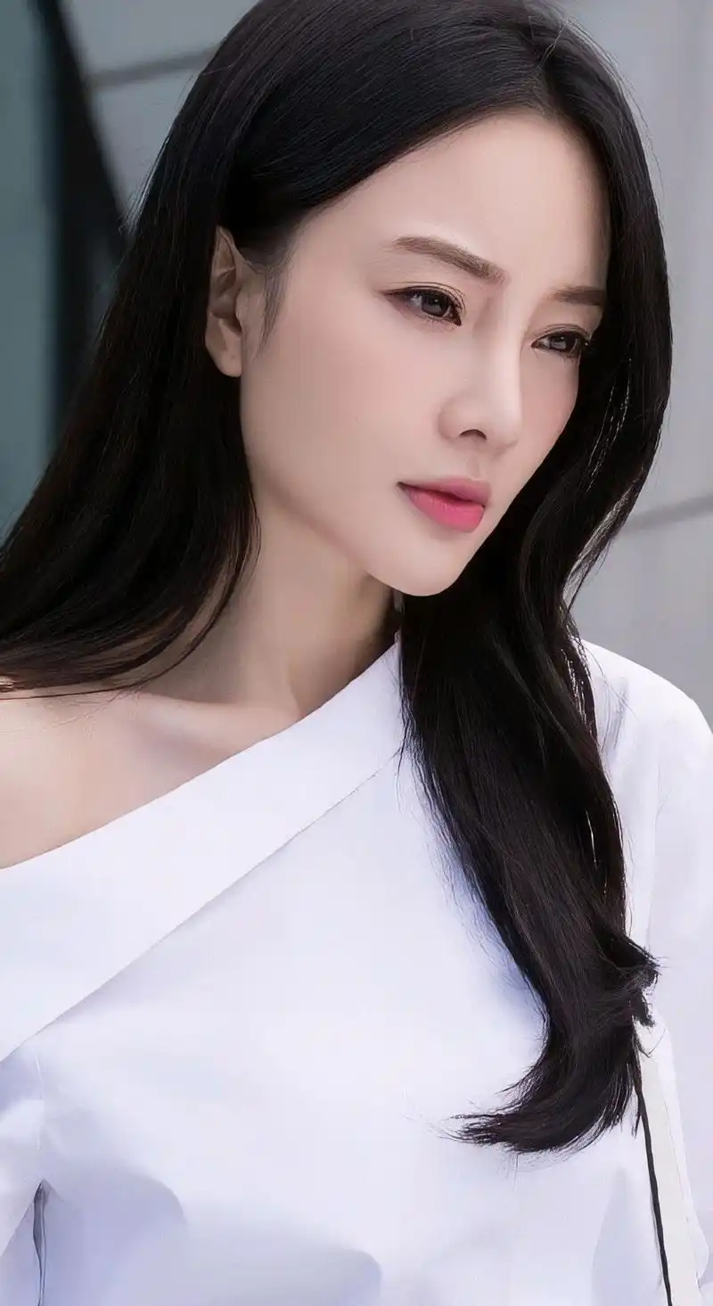 李小璐高清写真图集,皮肤白皙,美丽动人