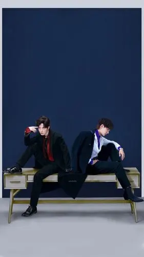 肖战和王一博的壁纸.