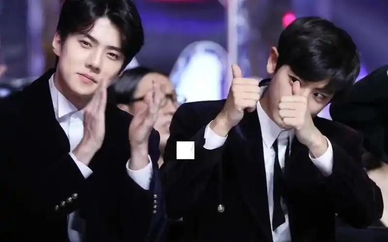 【exo】love me right顶胯合集 又名死活不让大王说耶_哔哩哔哩_bili